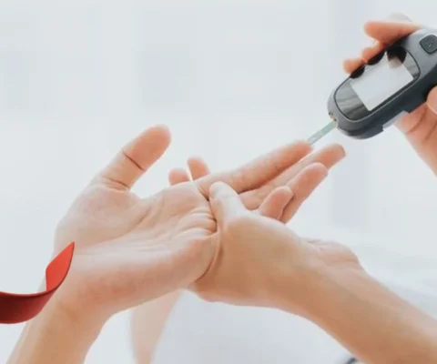 El Control de la Diabetes para Prevenir Complicaciones de Salud
